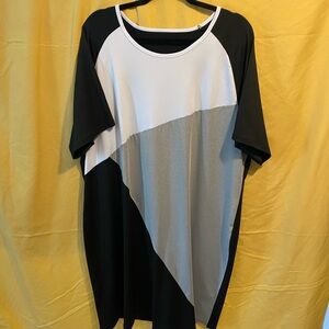 SHEIN Black, White & Gray Colorblock Tunic Tee **fits as 2XL**